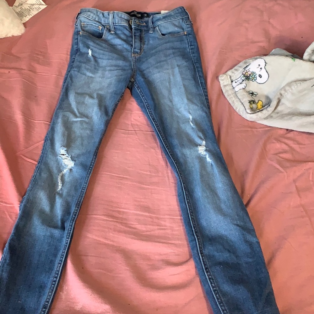 Hollister jeans LR..  w/35 L/30